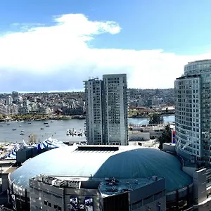 Downtown 3br/2ba+views+skytrain+free Parking Canada