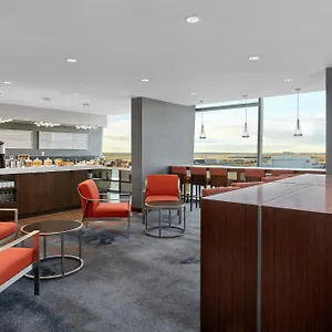 Airport Marriott In-terminal Hotel YYC