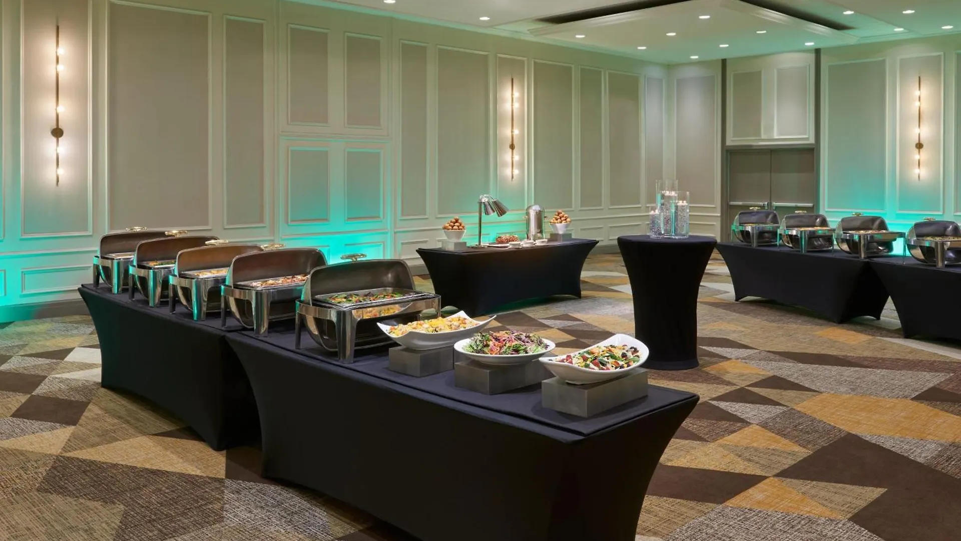 Delta Hotels By Marriott Toronto Airport & Conference Centre 4*,  Canada